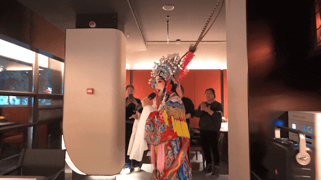 0aa544cb3094d869.gif